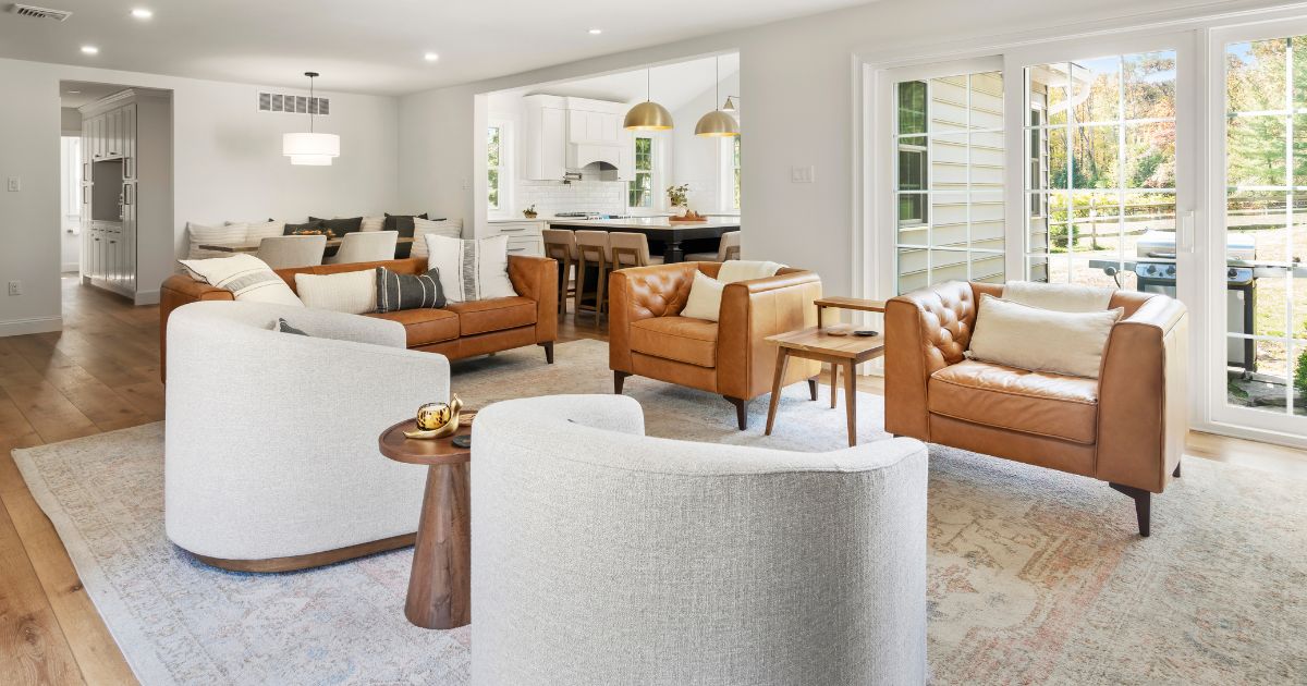 Triple wide patio doors